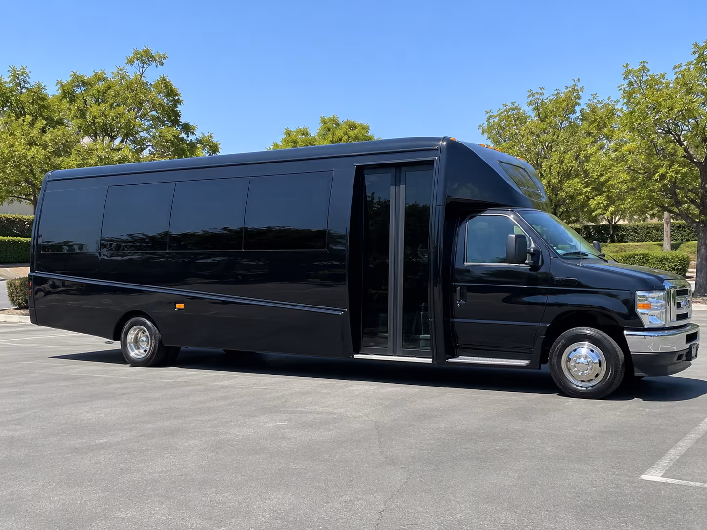 book a bus for moore prom photos at myriad botanical gardens and scissortail park