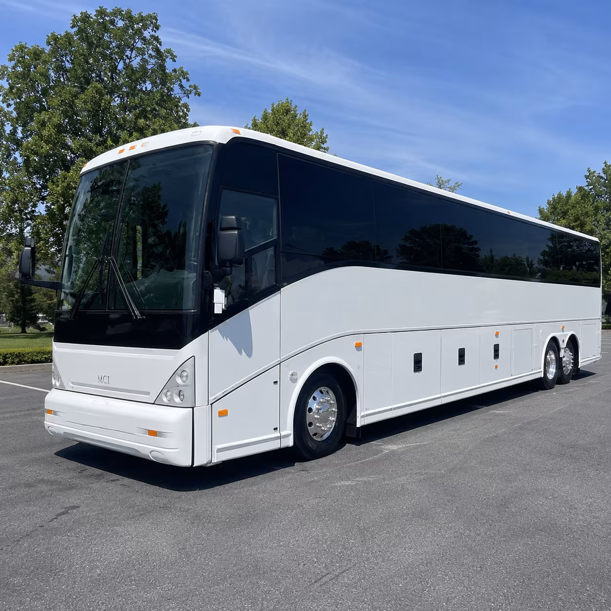 charter bus service for moore church groups and school trips traveling long distance