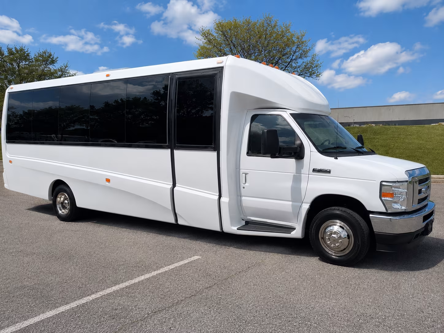 hotel to venue shuttle buses for moore corporate groups