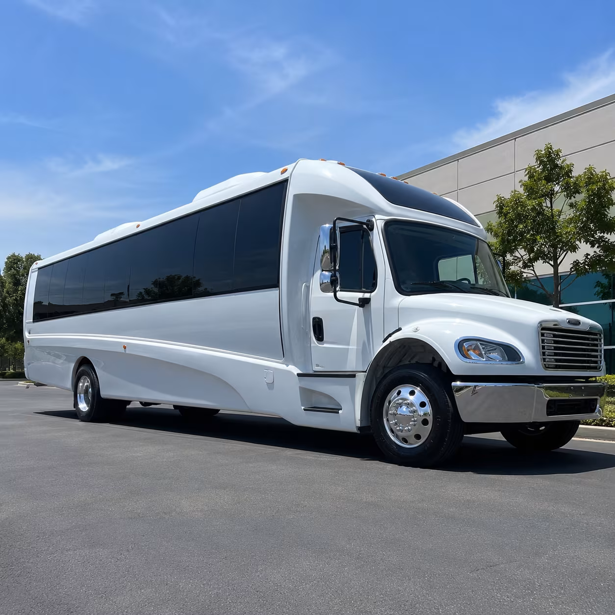 moore 20 passenger minibus