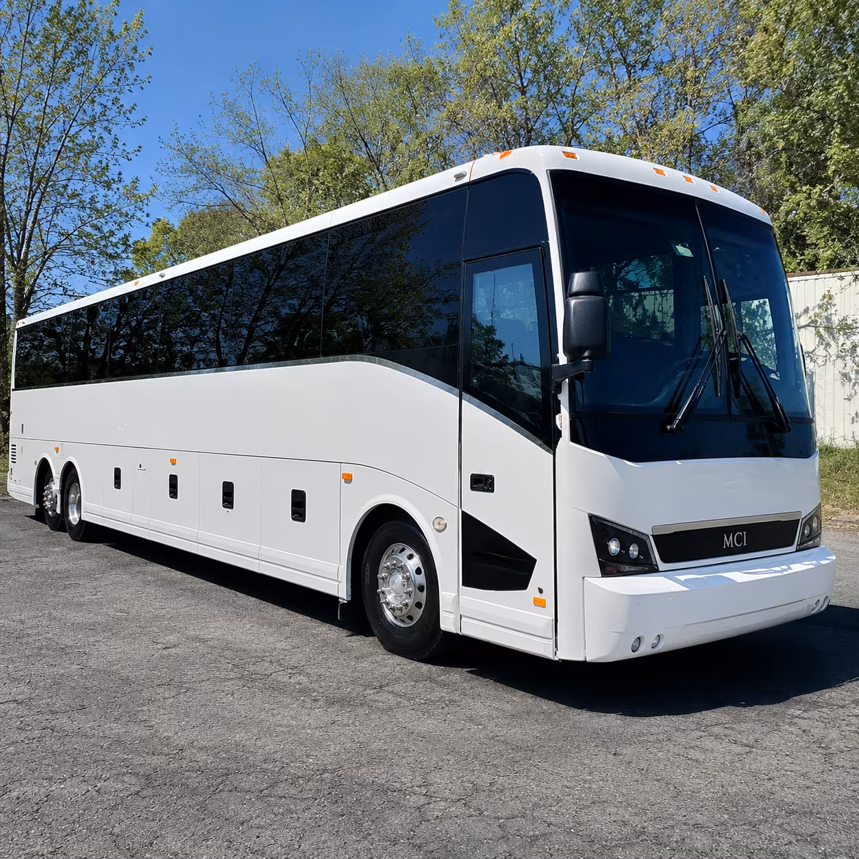 moore employee shuttle buses for i 35 commuter routes