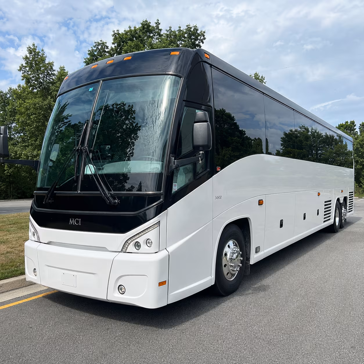 moore oklahoma charter buses for long distance group travel on i 35
