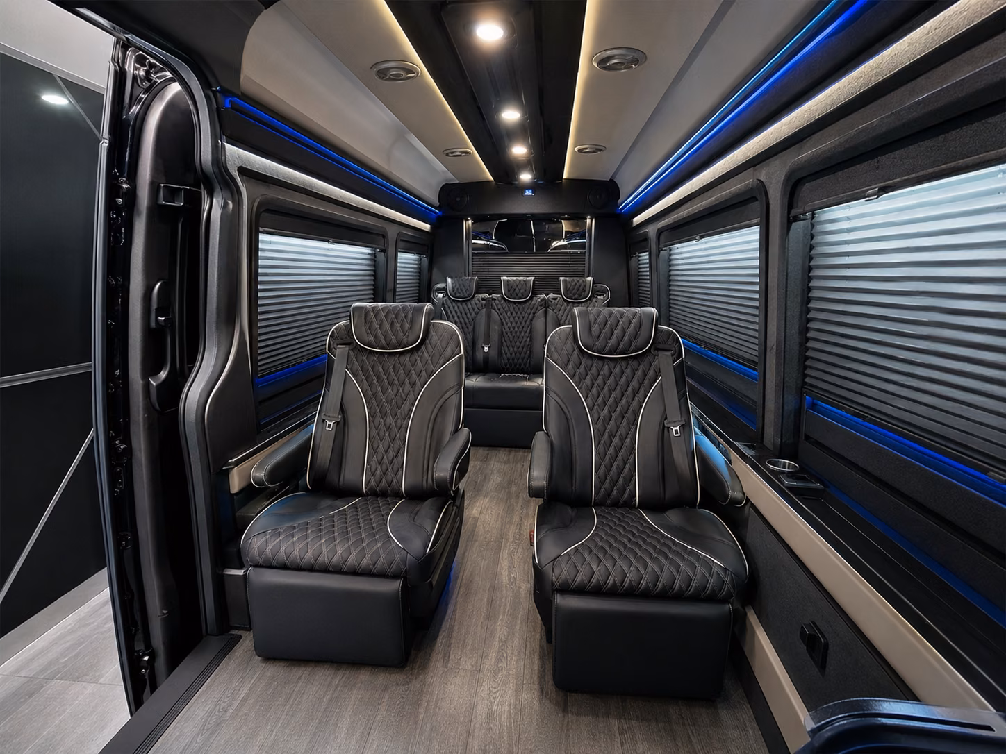 sports team and group travel airport shuttles in moore oklahoma